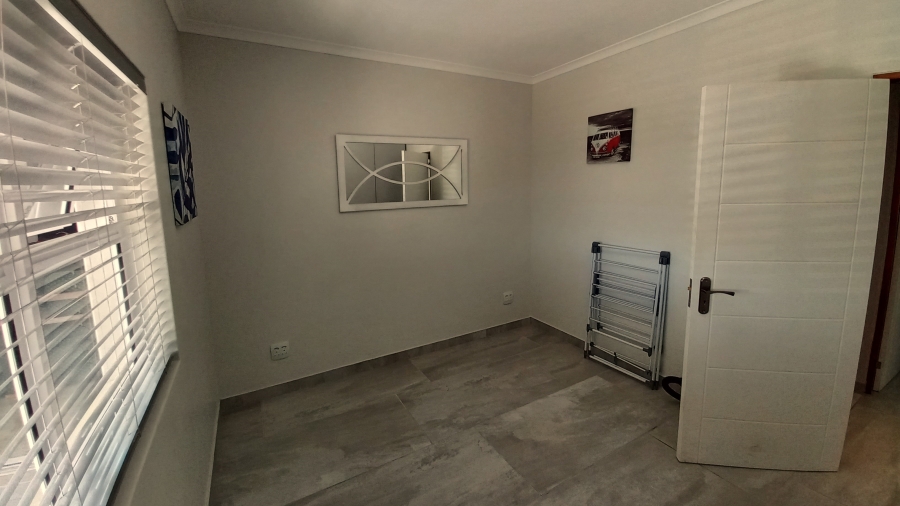 3 Bedroom Property for Sale in Kleinkoornhuis Western Cape